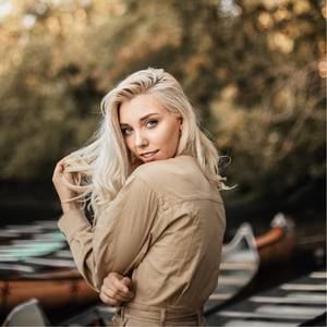 Hey i’m Claudia 👋🏻